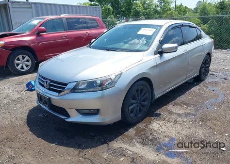 2015 Honda Accord Sport z USA, uszkodzony, nr VIN 1HGCR2F58FA092531